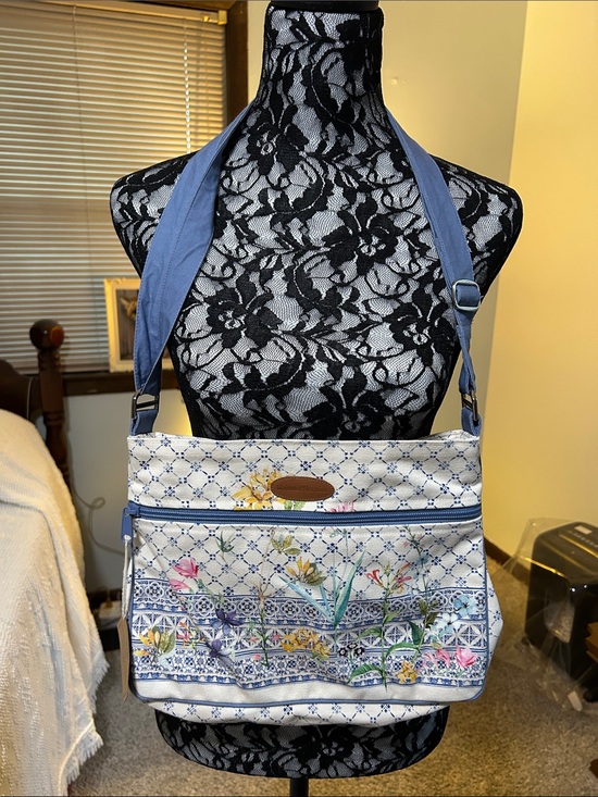 Maison d’Hermine Handbags - NWT Maison d’Hermine Floral Pattern Crossbody Shoulder Bag in Blue and Cream